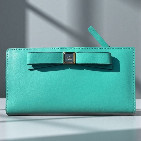 kate spade Handbags - Kate Spade Montford Park Nisha Wallet in Tiffany Blue. EUC.